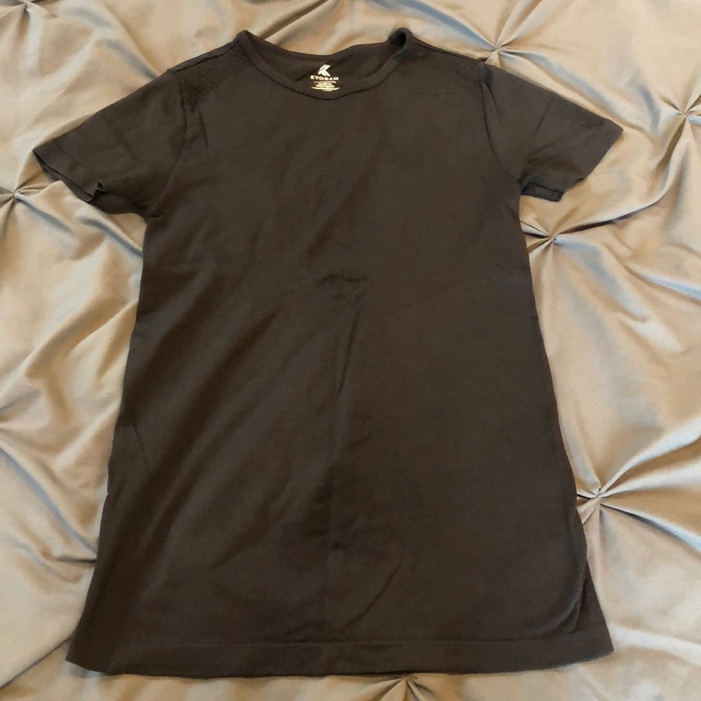 Black active wear top